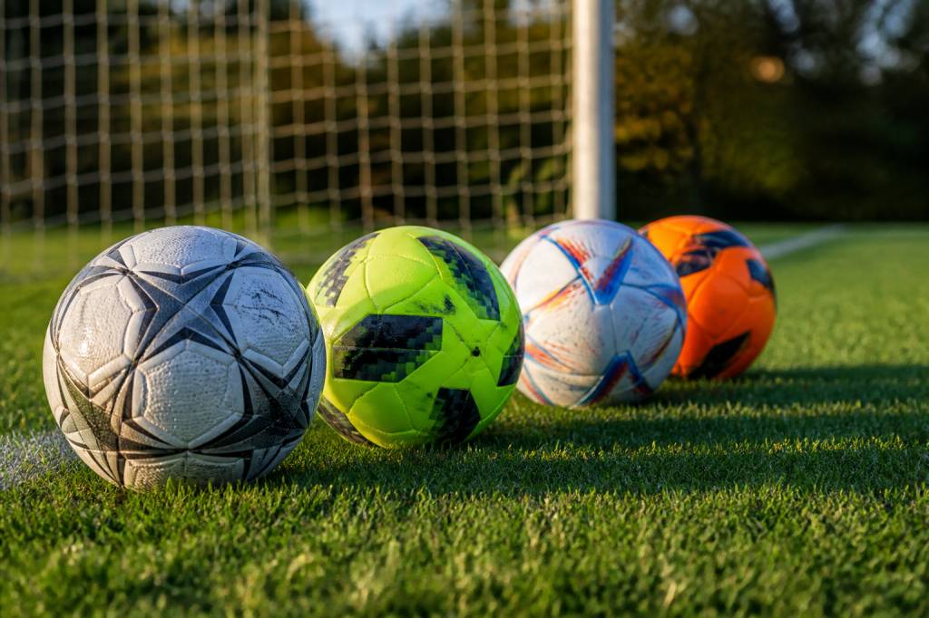 Les 4 meilleurs ballons de foot pour jouer comme un passionné